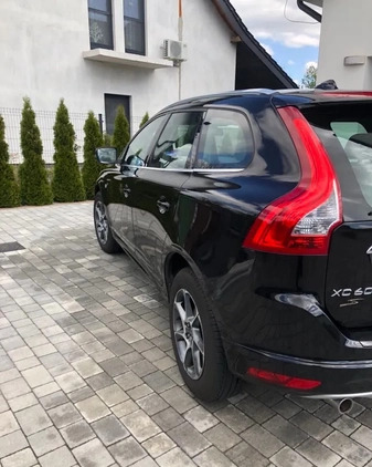 Volvo XC 60 cena 72500 przebieg: 176000, rok produkcji 2016 z Jastrzębie-Zdrój małe 137